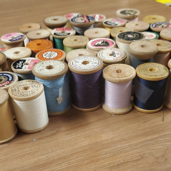 Vintage Wooden Thread Spools Collection - Picture 2 of 3